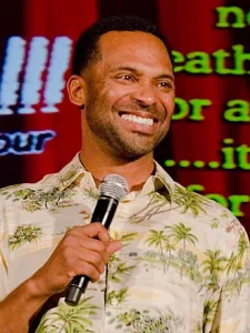 Mike Epps 2013 cropped 11zon