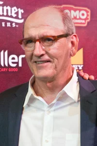 Richard Jenkins 2015 cropped 11zon