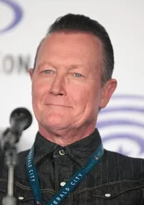 Robert Patrick 2016 11zon