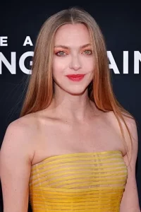 Amanda Seyfried 2019 by Glenn Francis 11zon