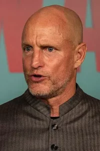 Woody Harrelson 191020 N NU281 1028 cropped 11zon