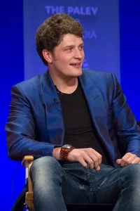 330px Brett Dier at 2015 PaleyFest 11zon