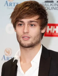 330px Douglas Booth February 2011 crop 11zon