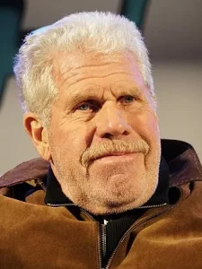 Ron Perlman 2022 cropped 11zon