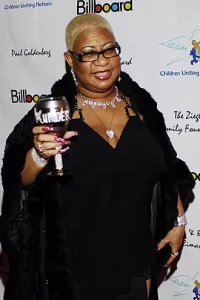 Academy Awards afterparty CUN Luenell 11zon