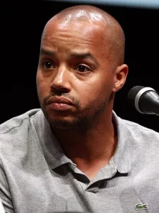 Donald Faison by Gage Skidmore 2 cropped 11zon