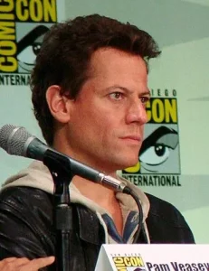 Ioan Gruffudd at the 2011 Comic Con International 11zon